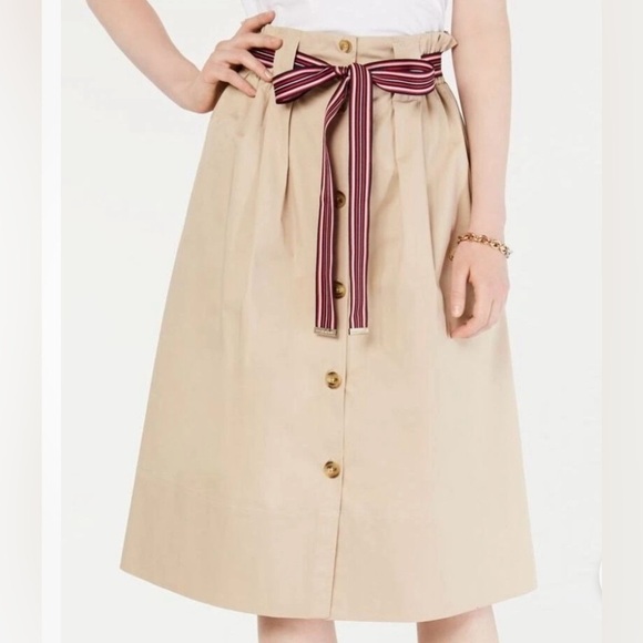 Tommy Hilfiger Dresses & Skirts - Tommy Hilfiger Cotton Midi skirt Tan Front Buttons Size 8 Preppy Pockets Belted
